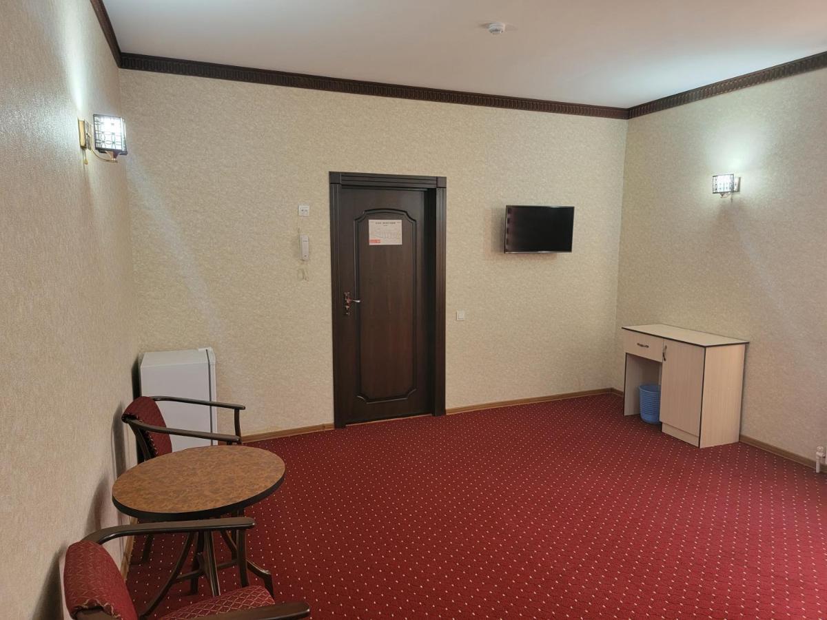 Mufarshox Hotel Бухара Екстериор снимка