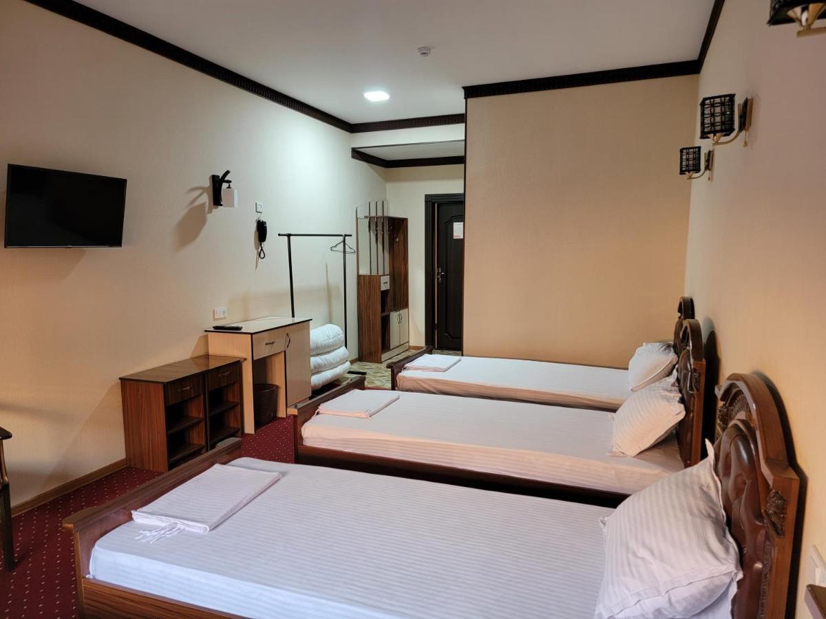 Mufarshox Hotel Бухара Екстериор снимка