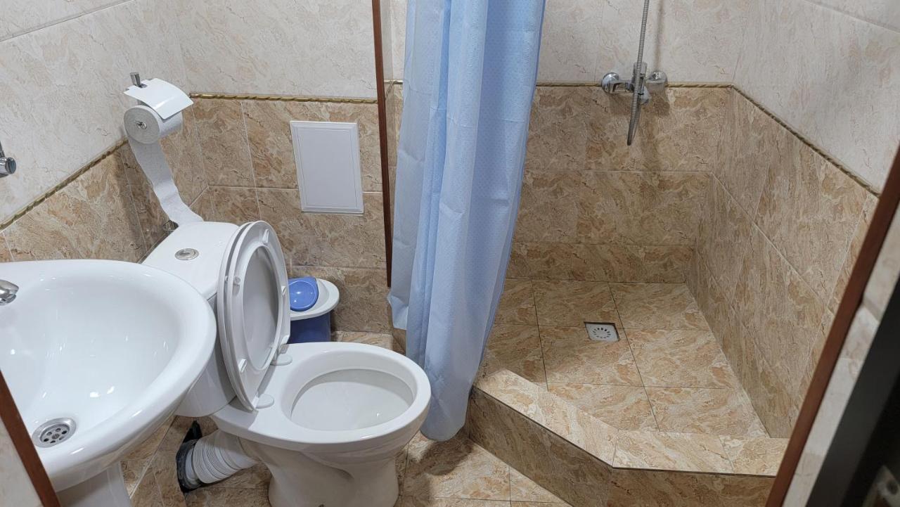 Mufarshox Hotel Бухара Екстериор снимка